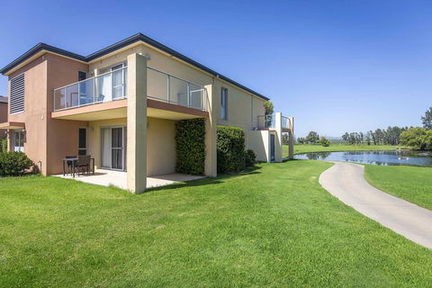 Villa On The Green - Tourism Guide 0