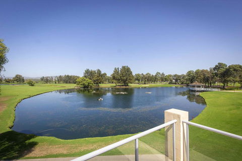 Villa On The Green - Tourism Guide 1