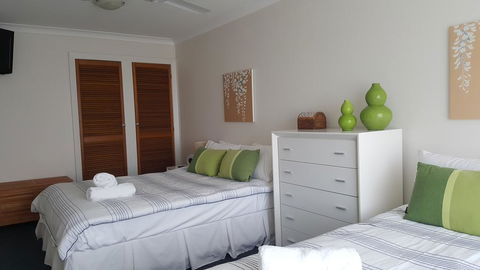 Villa Riviera On River Front - Cruises Travel 3
