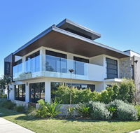 Villa Sorrento Waterside at Trinity Point - Cruises Travel