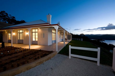 Villa Talia Tasmania - Travel Search 2