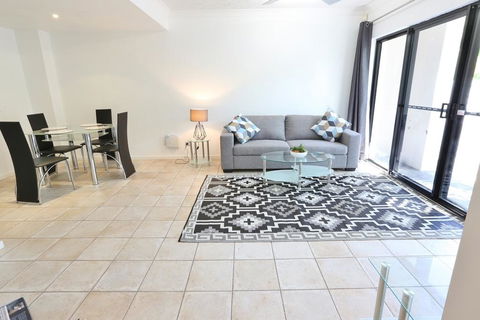 Villa Via Veneto - Travel Search 0
