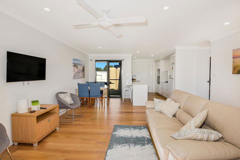VIlla Zelma, Culburra Beach - Tourism Guide 0