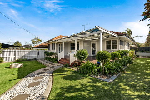 Viola House - Cruises Travel 0
