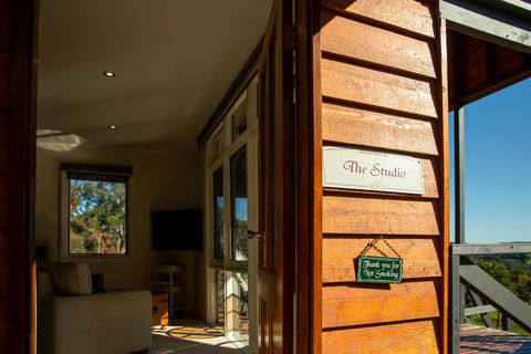 Vivere Retreat - Tourism Guide 2