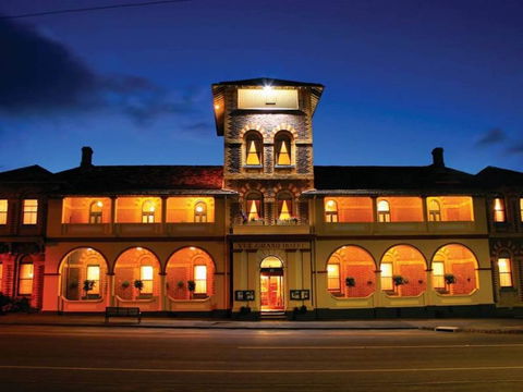 Vue Grand Hotel - Travel Search 0