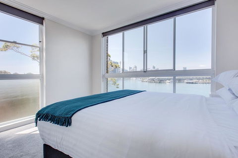 Wake Up To Sydney Harbour - Cruises Travel 3