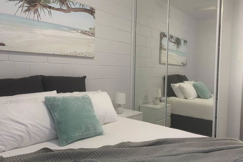 Walk To Lamberts Beach With Wi-fi And Netflix - Travel Search 1