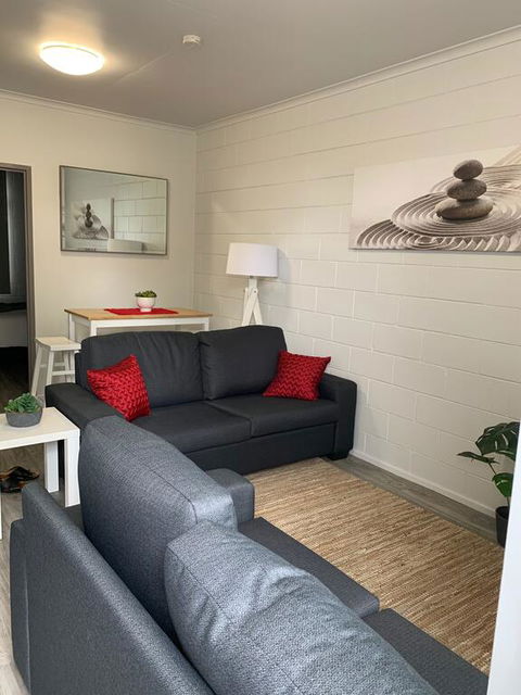 Walk To Lamberts Beach With Wi-fi And Netflix - Travel Search 0