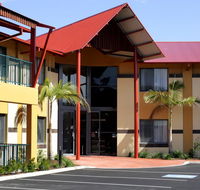 Warners at the Bay - Travel Search