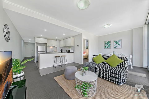 WARRICK FRAM 3 BEDS APT FREE PARKING WALK TO WESTFIELD CLOSE TO HOSPITAL NWF003 - Tourism Guide 0