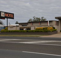 Warwick Motor Inn - Travel Search