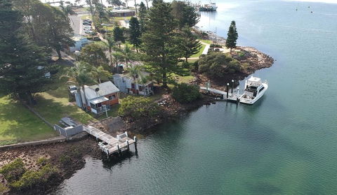 Waterfront Cottages - Cruises Travel 0