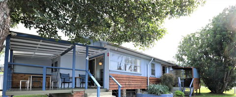 Waterfront Cottages - Cruises Travel 1