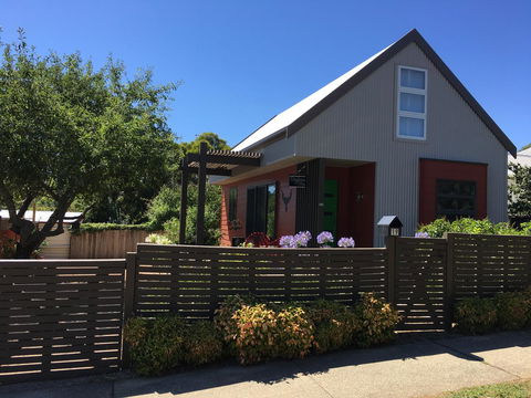 Daydream Cottage - Travel Agents 5