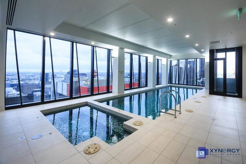 Collins Accommodation - Tourism Guide 2