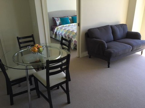 Collins Accommodation - Tourism Guide 13