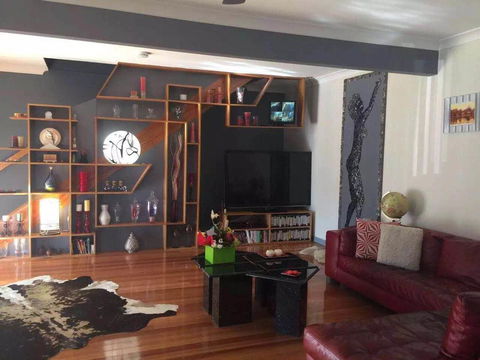 Avala Accommodation Daylesford - Travel Agents 13