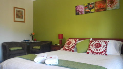 Avala Accommodation Daylesford - Travel Agents 0