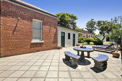 Windermere Fitzroy - Rejuvenate Stays - Tourism Guide 9