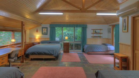 Aspens Springs Farmstay - Travel Search 1