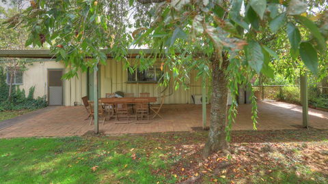 Aspens Springs Farmstay - Travel Search 13