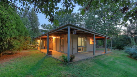 Aspens Springs Farmstay - Travel Search 0