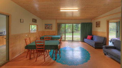 Aspens Springs Farmstay - Travel Search 6