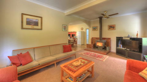 Aspens Springs Farmstay - Travel Search 15