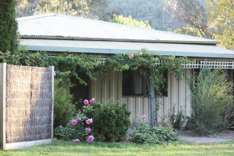 Aspens Springs Farmstay - Travel Search 12
