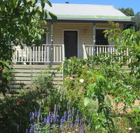 Walnut Cottage via Leongatha - Tourism Guide