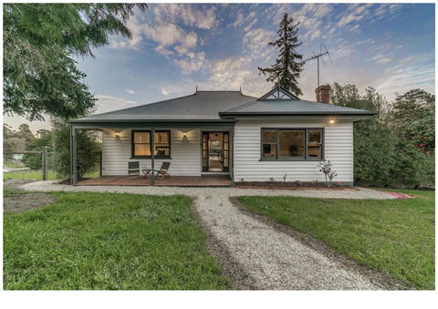 Gracemont Boutique Accommodation - Tourism Guide 6