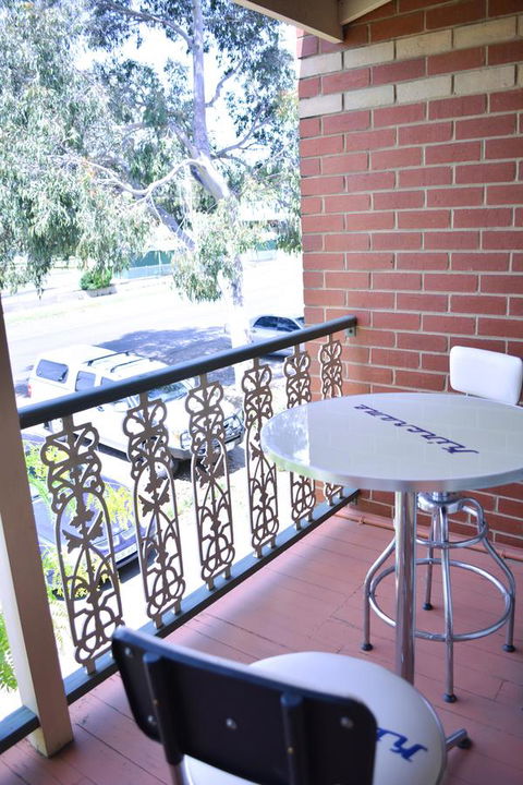 Turner Terrace - Travel Agents 2