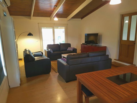 Wahroonga - Tourism Guide 10