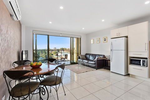 Balwyn Boutique Apartments - Travel Agents 13