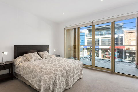 Balwyn Boutique Apartments - Travel Agents 6