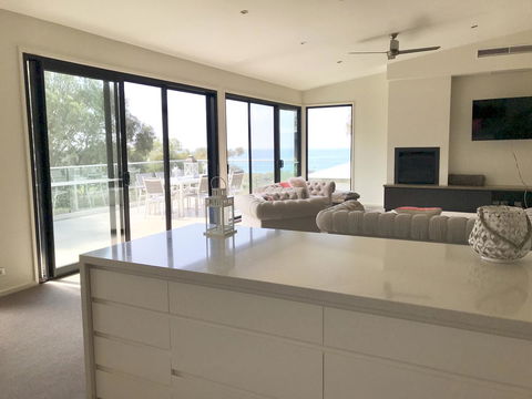 Lorne Sea View Terrace House - Travel Agents 25