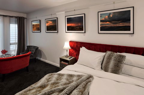 Daylesford Art Motel - Travel Agents 11