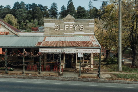 Daylesford Art Motel - Travel Agents 22