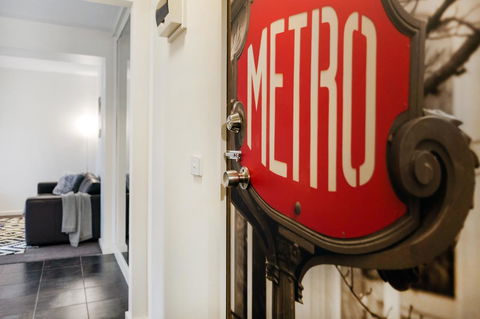 Melbourne Villa - Travel Search 35