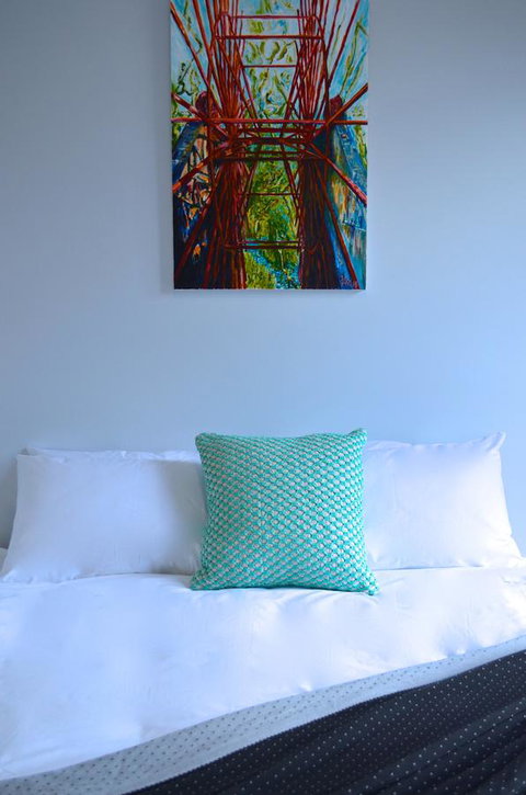 Mansfield Apartments - Tourism Guide 7