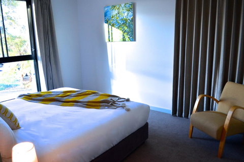 Mansfield Apartments - Tourism Guide 8