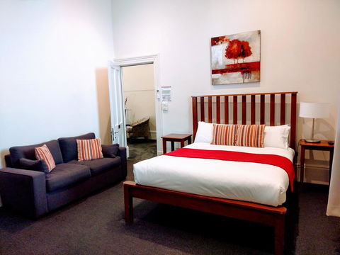 Ansonia On Lydiard - Tourism Guide 32