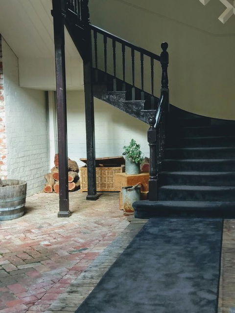 Ansonia On Lydiard - Tourism Guide 27