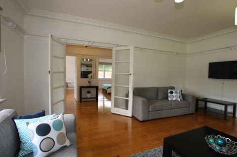 A Stroll Away - Tourism Guide 4