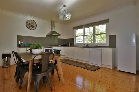 A Stroll Away - Tourism Guide 3