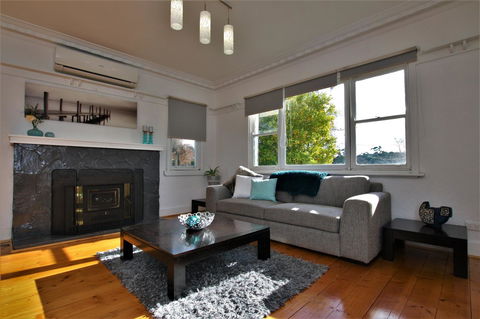 A Stroll Away - Tourism Guide 1