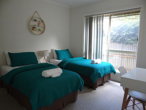 Horsham Central Stay - Travel Agents 5