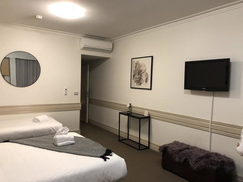 Beaumont Kew Apartments - Tourism Guide 8