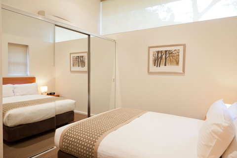 Beaumont Kew Apartments - Tourism Guide 27